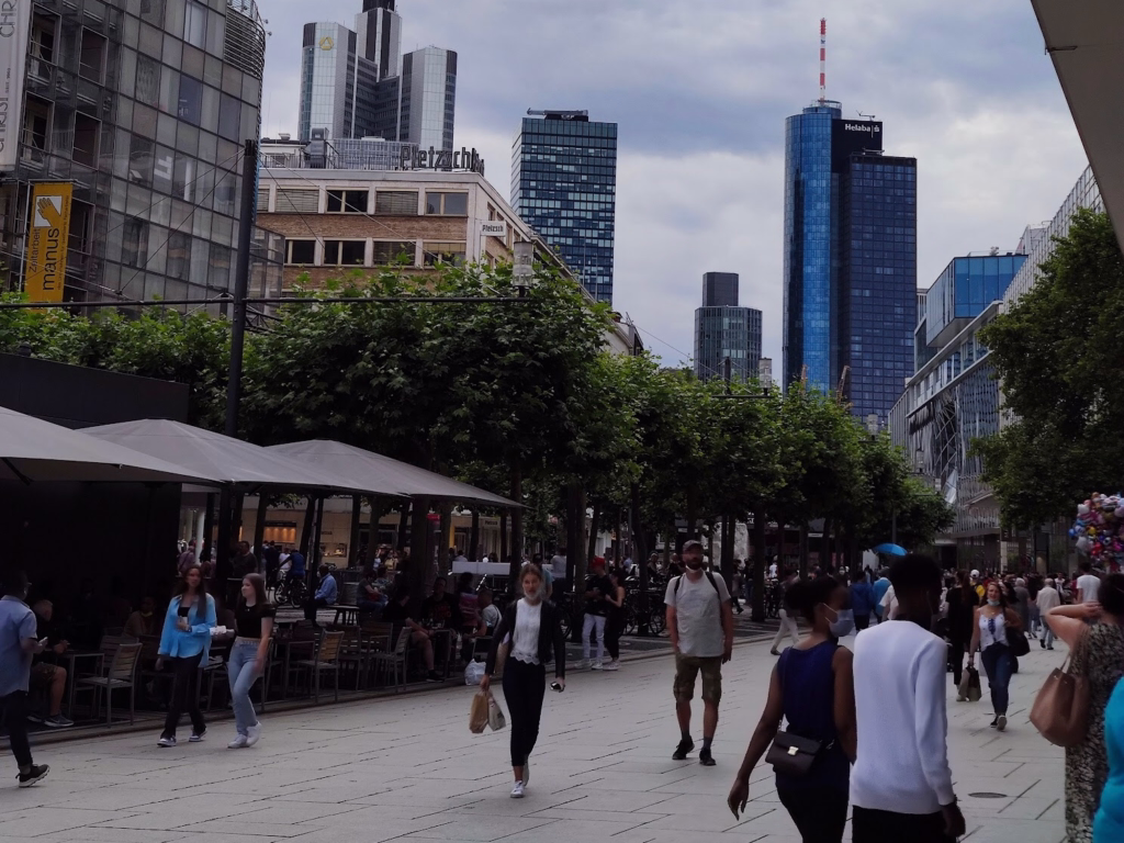 Frankfurt Beyond the Airport: Memories and Discoveries in Germany’s Financial Capital 17