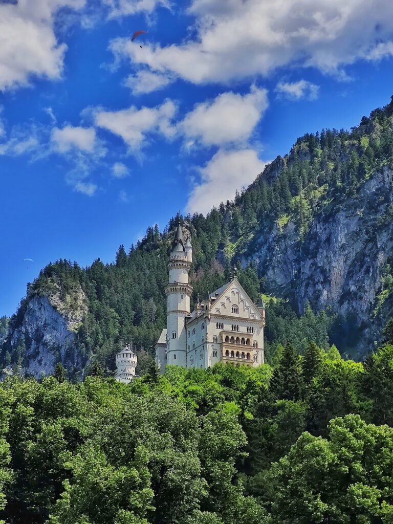 Neuschwanstein & Hohenschwangau: Exploring Bavaria's Fairytale Castles Through the Seasons 13