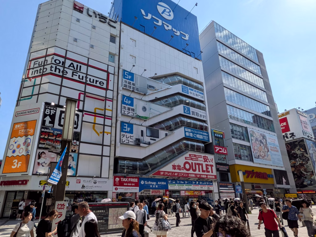 Where to Stay in Tokyo: Why We Picked Ebisu Over Shinjuku 14 Where to Stay in Tokyo: Why We Picked Ebisu Over Shinjuku 13