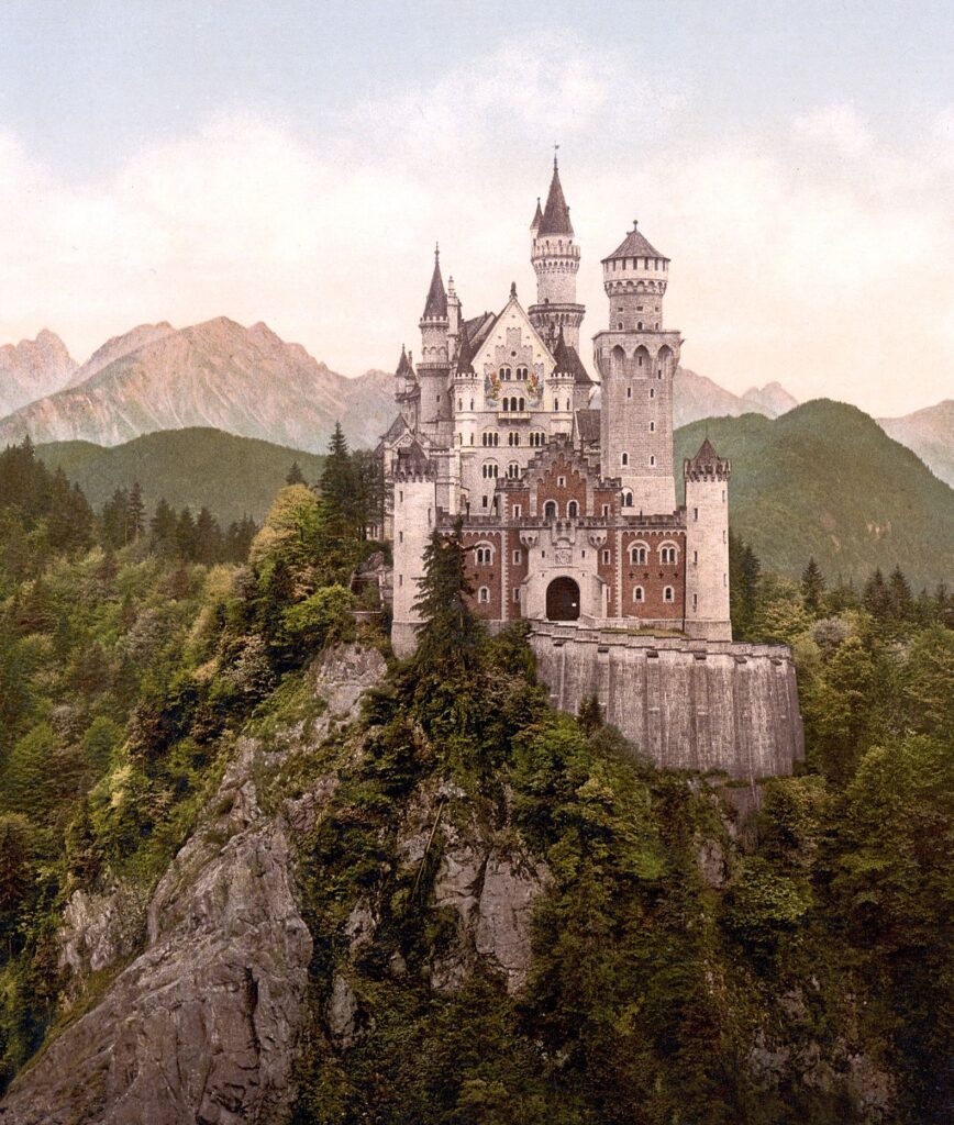 Neuschwanstein & Hohenschwangau: Exploring Bavaria's Fairytale Castles Through the Seasons 3