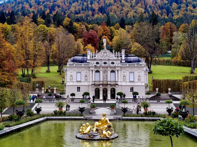 Schloss Linderhof: The Crown Jewel of King Ludwig II’s Palaces 19