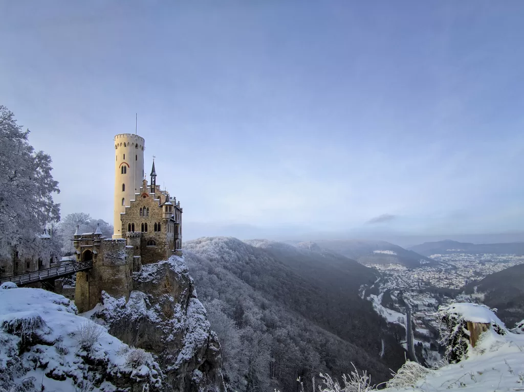 Schloss Lichtenstein: A Castle Perched on a Cliff 39