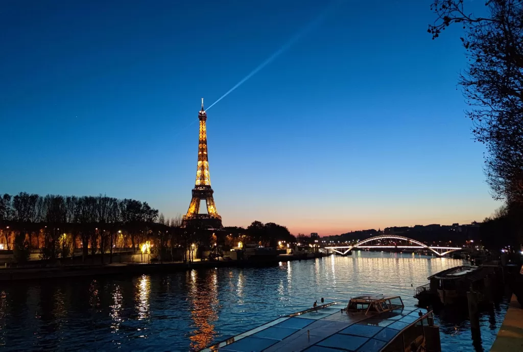 The Dual Faces of Paris: Captivating Beauty and Urban Struggles 3