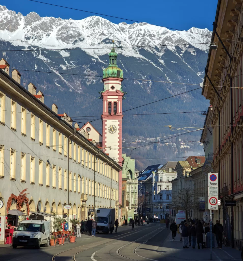 Between Mountains and Fairytales: A Winter Day in Innsbruck 7