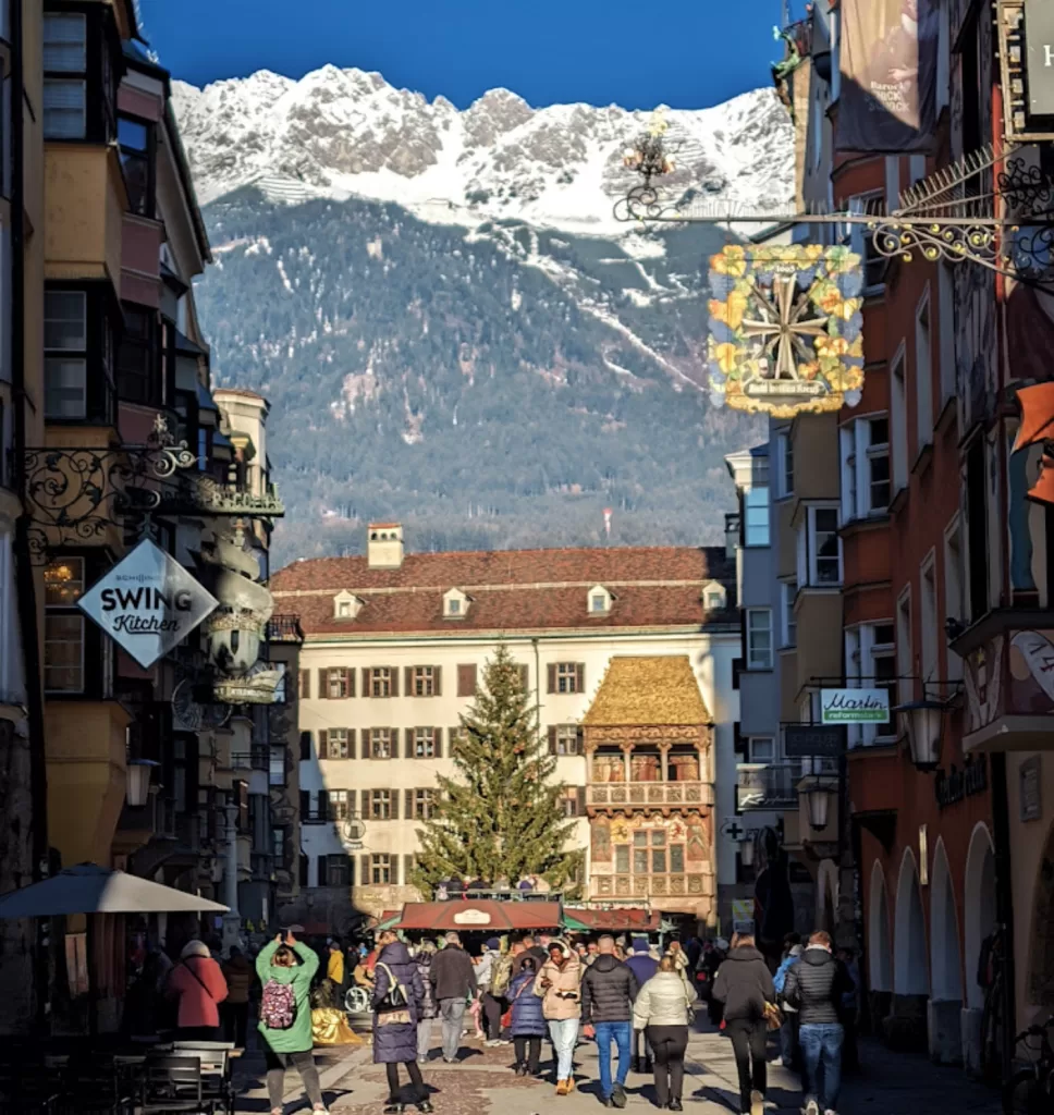 Between Mountains and Fairytales: A Winter Day in Innsbruck 23