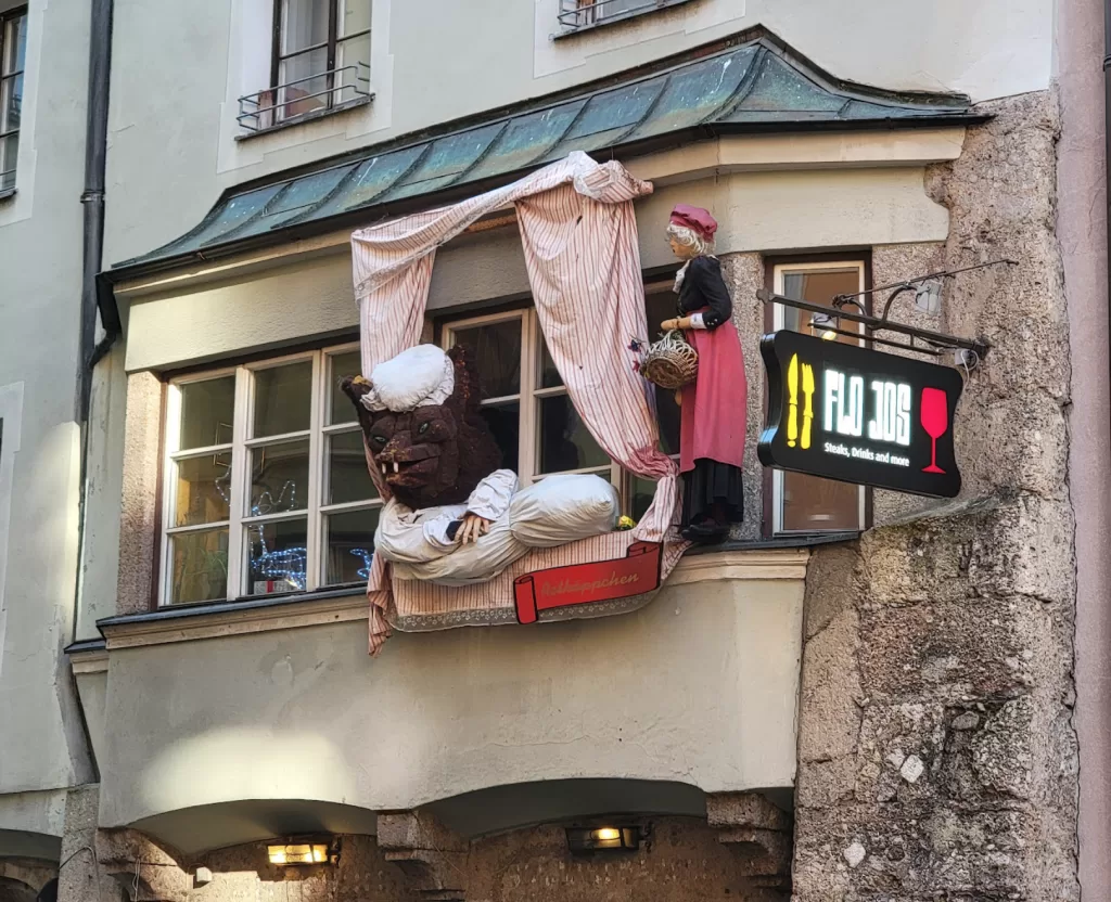 Between Mountains and Fairytales: A Winter Day in Innsbruck 27