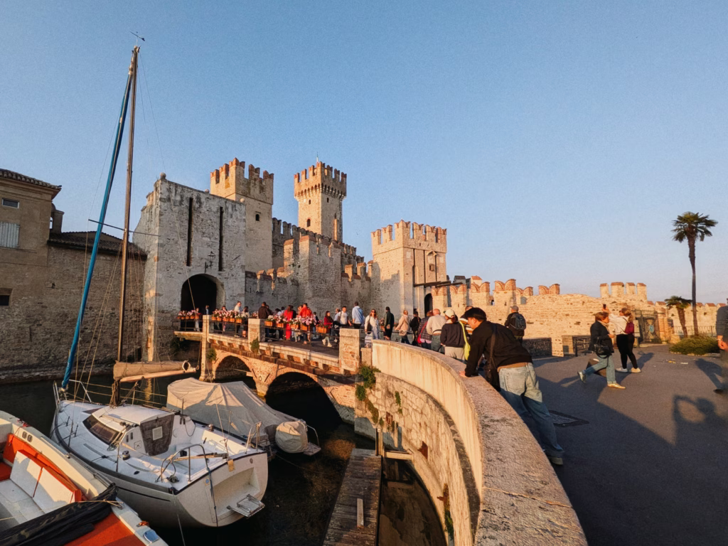 Visiting Sirmione: What to Expect at Lake Garda's Tourist Hotspot 1